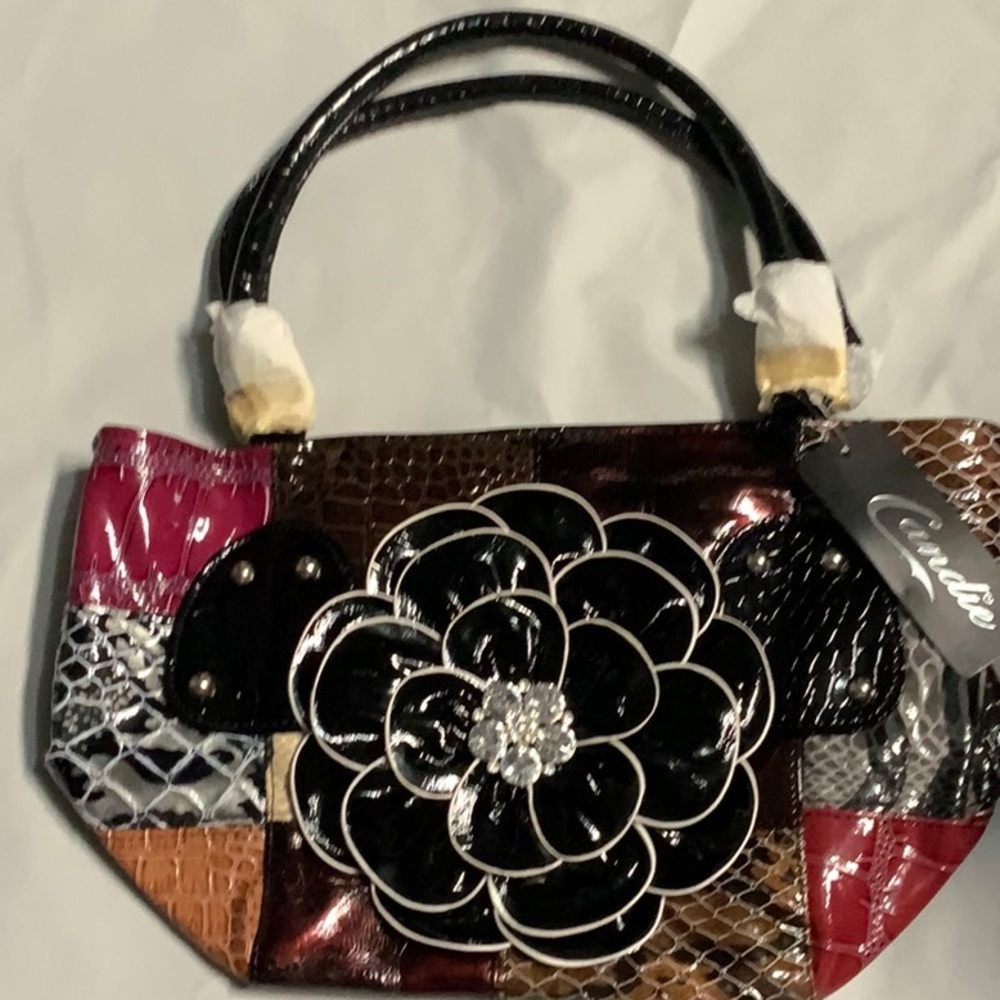 Candie's Black and Red Shoulder Bag with Bold Design